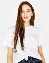 Load image into Gallery viewer, Ecologically grown cotton T-shirt with front knot